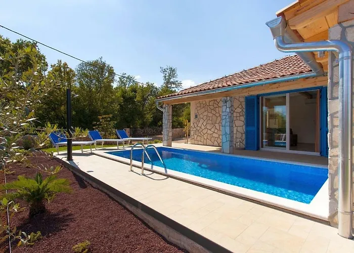 וילה Yvonne Milohnici